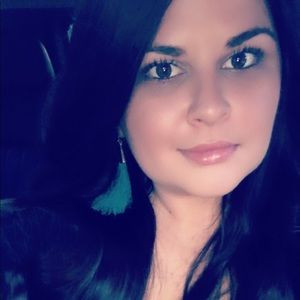 Meet your Posher, Haley